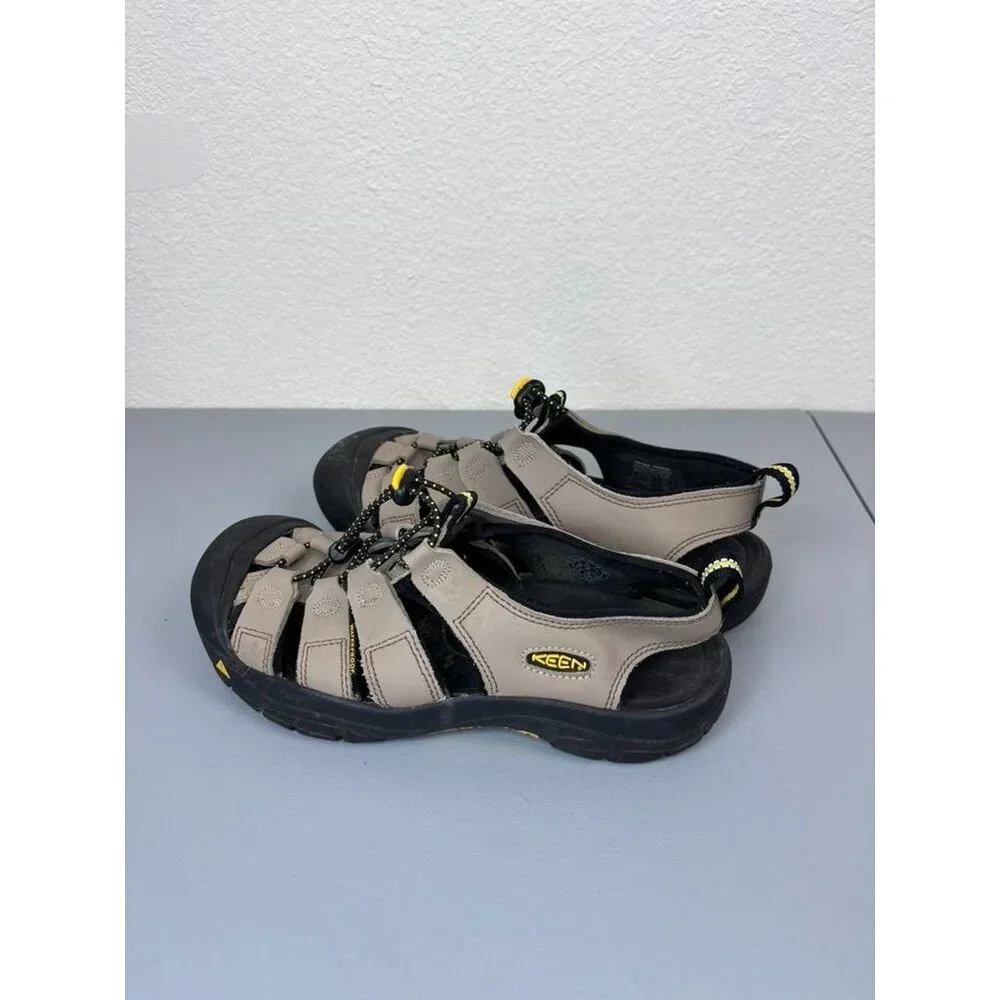 Keen men's 6 tan Newport H2 closed-toe water sandals hiking outdoor casual‎
